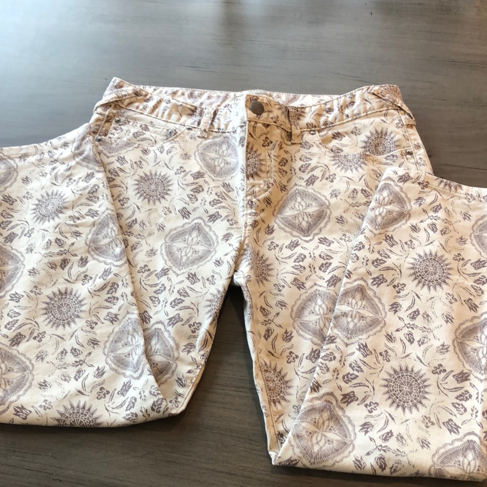 Floral Print Cream Jeans